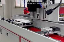 <b>數(shù)控鉆孔攻絲一體機加工精度評判標準是什么？</b>